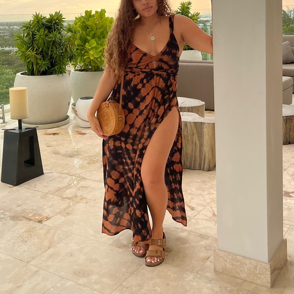 ASOS Black and Brown Tie-Dye Vacation Dress🥥🌴